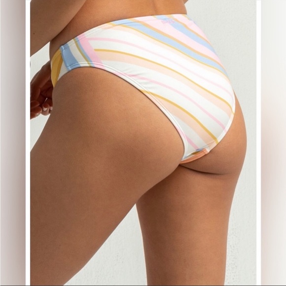 Billabong “break of dawn” bikini - Picture 11 of 11